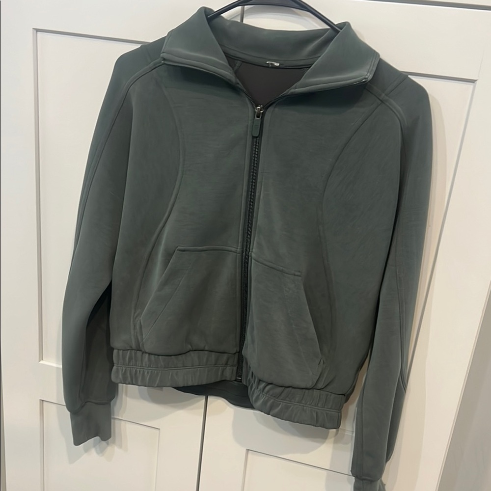 Lululemon Softstreme Funnel Neck Jacket, Size 0, Great Condition, Green 💚💚💚